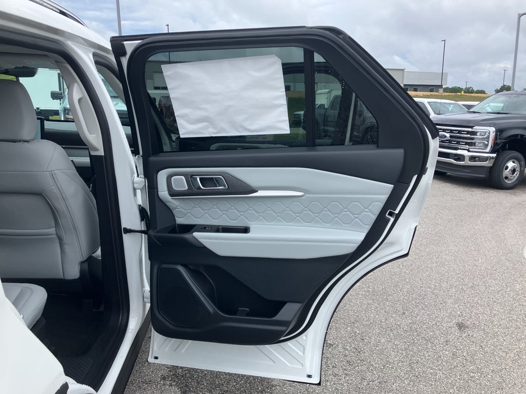 2026 Ford Explorer Platinum™