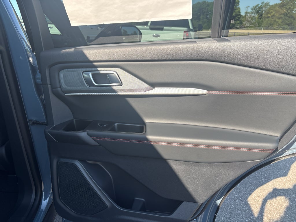 2027 Ford Explorer 4DR 4WD ST-LINE