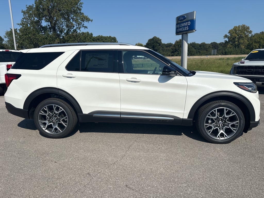 2027 Ford Explorer 4DR 4WD PLTNM