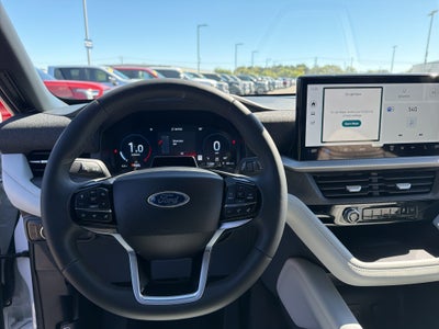 2027 Ford Explorer Platinum™