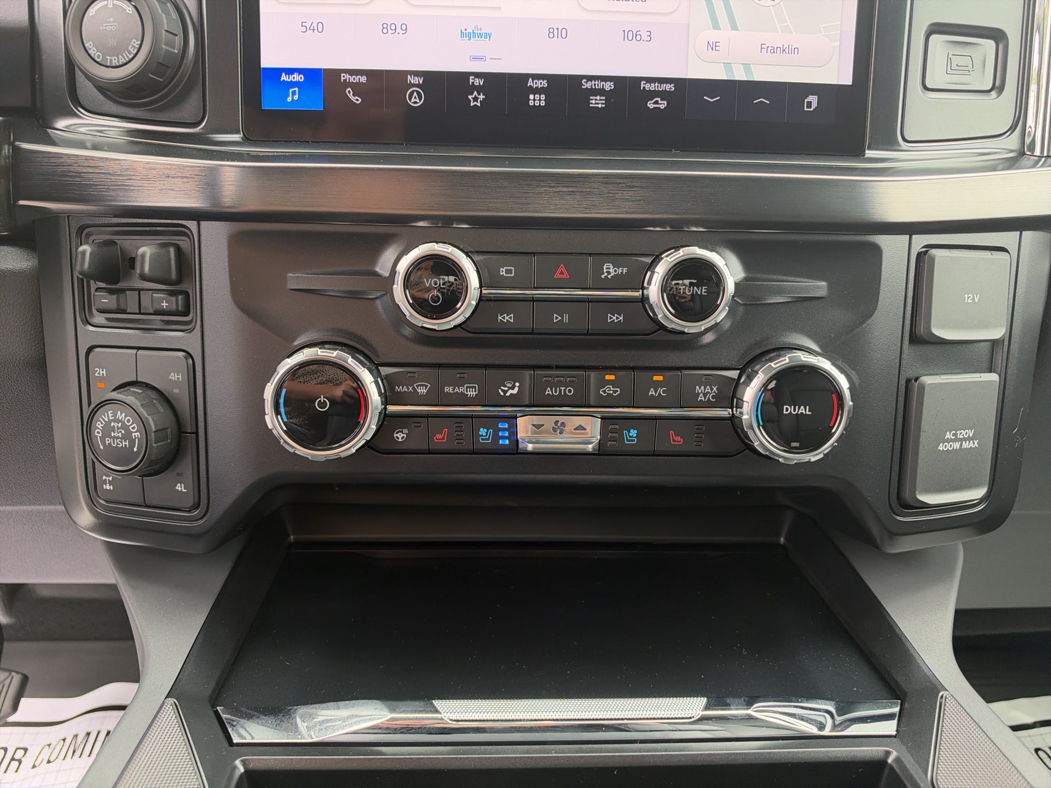 2027 Ford F-250 F-250® Lariat®