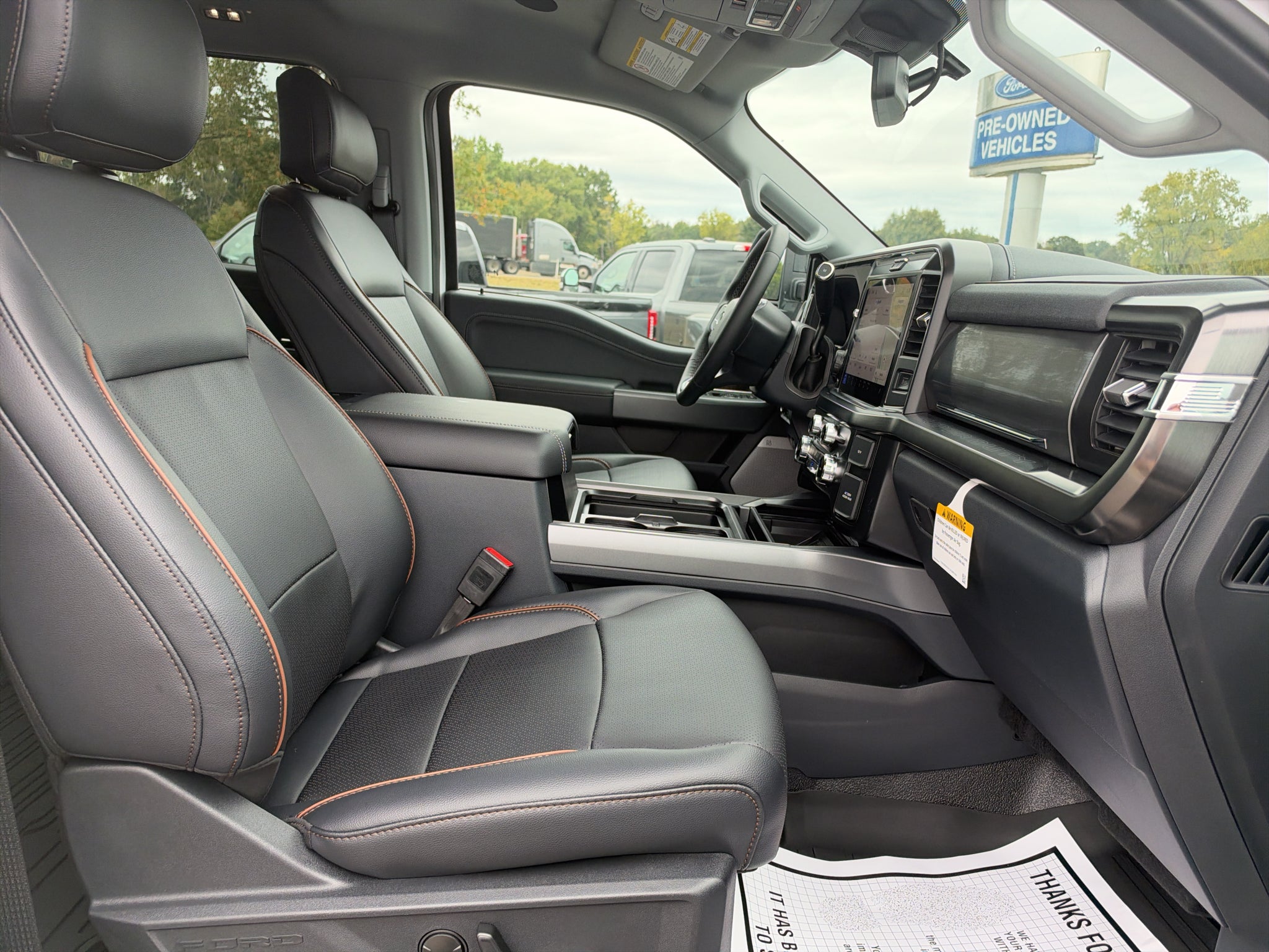 2027 Ford F-250 F-250® Lariat®