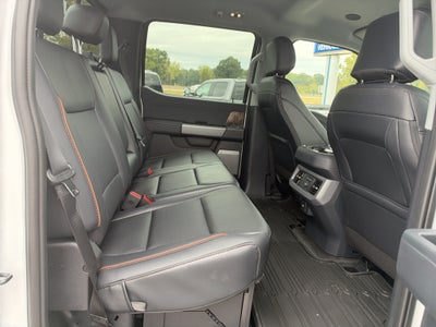 2027 Ford F-250 F-250® Lariat®