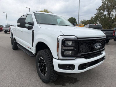 2027 Ford F-250 F-250® Lariat®