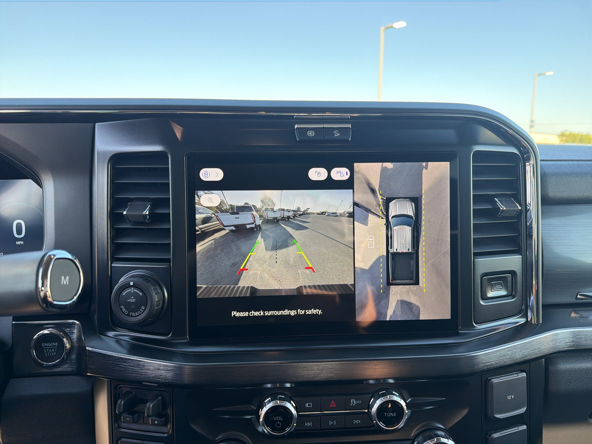 2027 Ford F-250 F-250® Lariat®