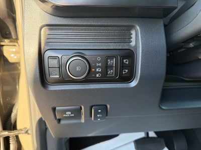 2027 Ford F-250 F-250® Lariat®