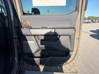 2027 Ford F-250 F-250® Lariat®