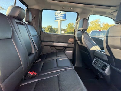 2027 Ford F-250 F-250® Lariat®
