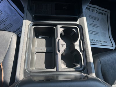 2027 Ford F-250 F-250® Lariat®