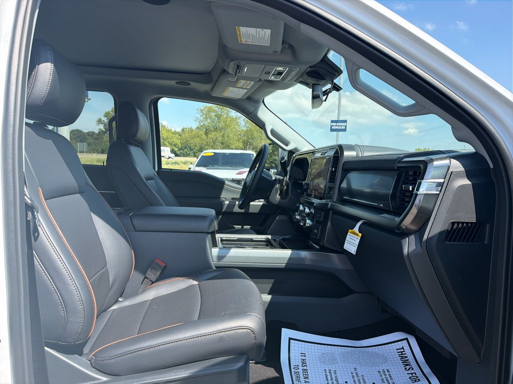 2027 Ford F-250 F-250® Lariat®