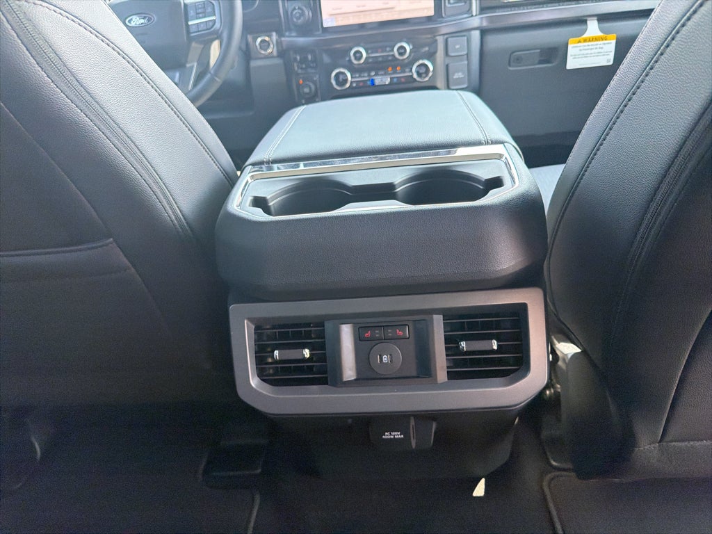2027 Ford F-250 F-250® Lariat®