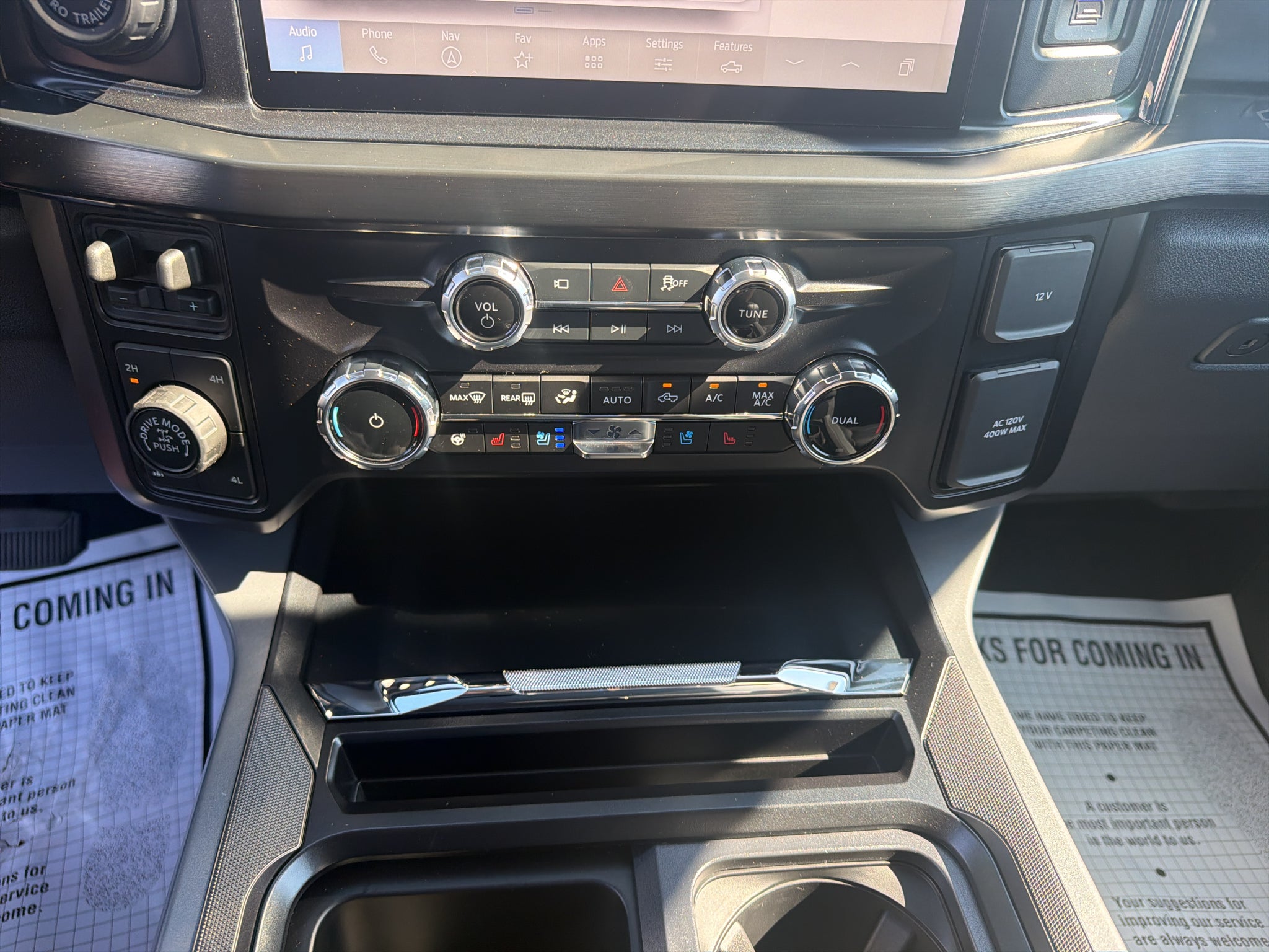 2027 Ford F-250 F-250® Lariat®