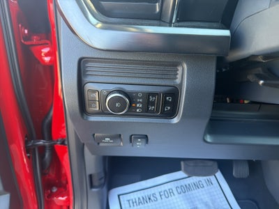 2027 Ford F-250 F-250® Lariat®