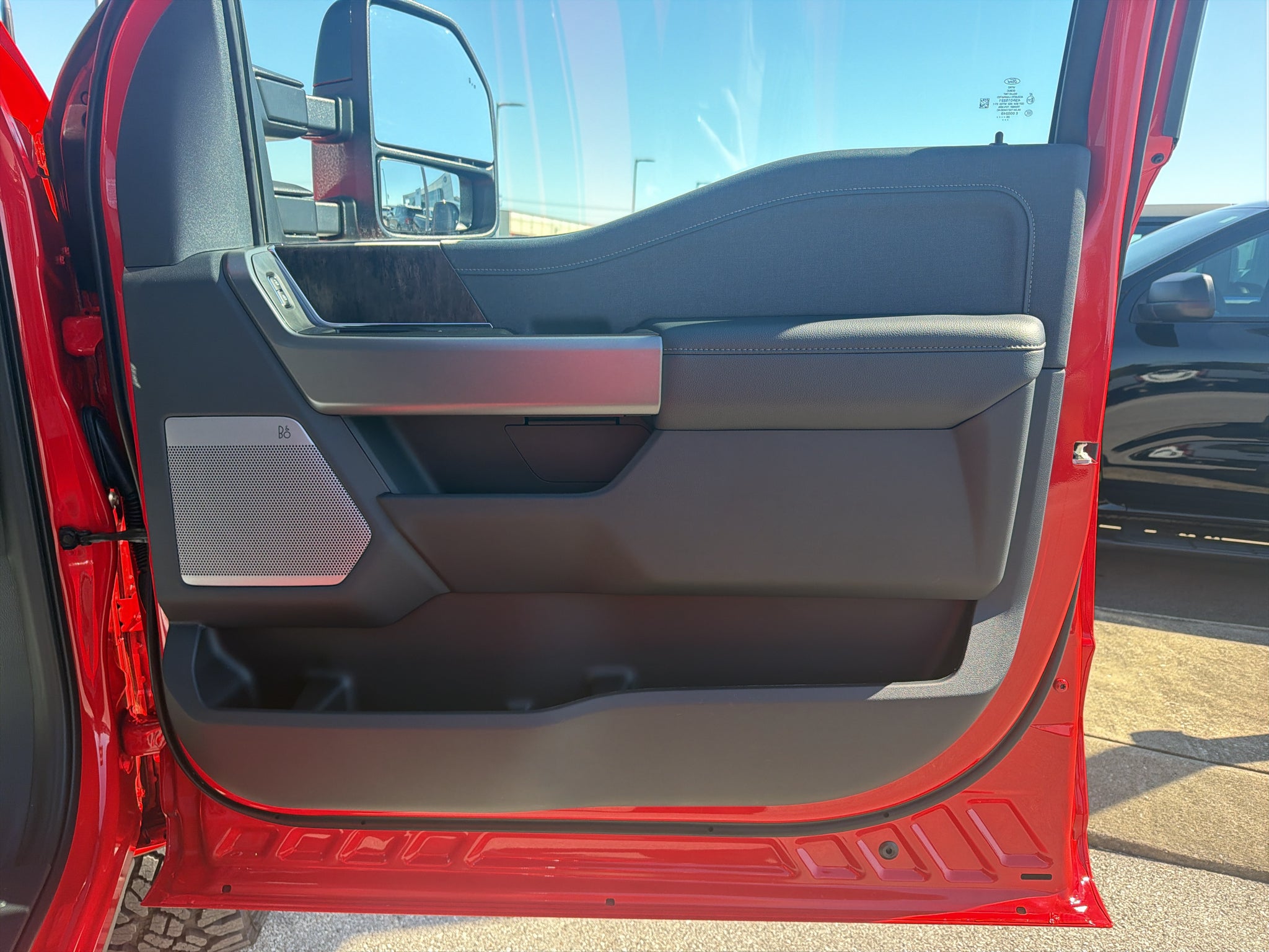 2027 Ford F-250 F-250® Lariat®
