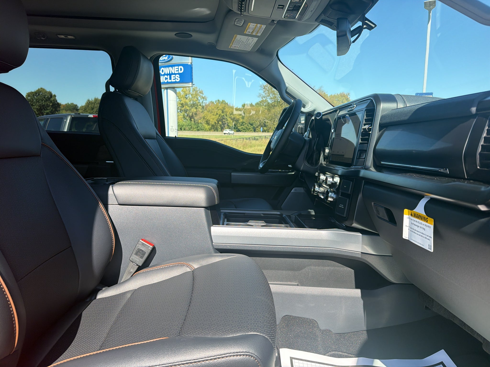 2027 Ford F-250 F-250® Lariat®