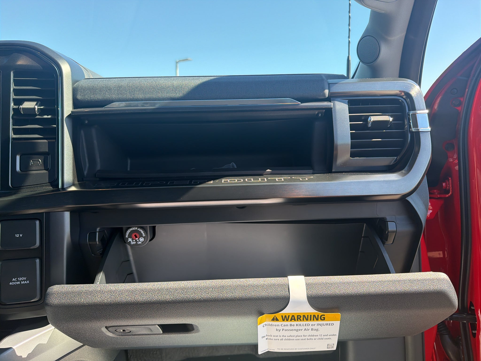 2027 Ford F-250 F-250® Lariat®