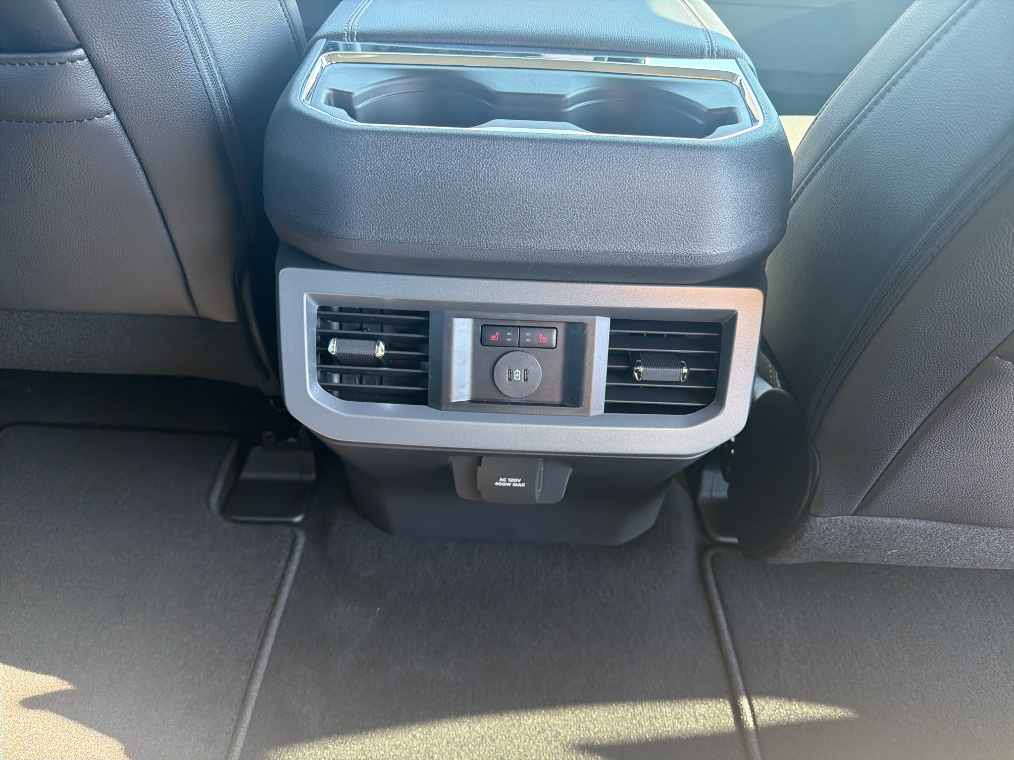 2027 Ford F-250 F-250® Lariat®