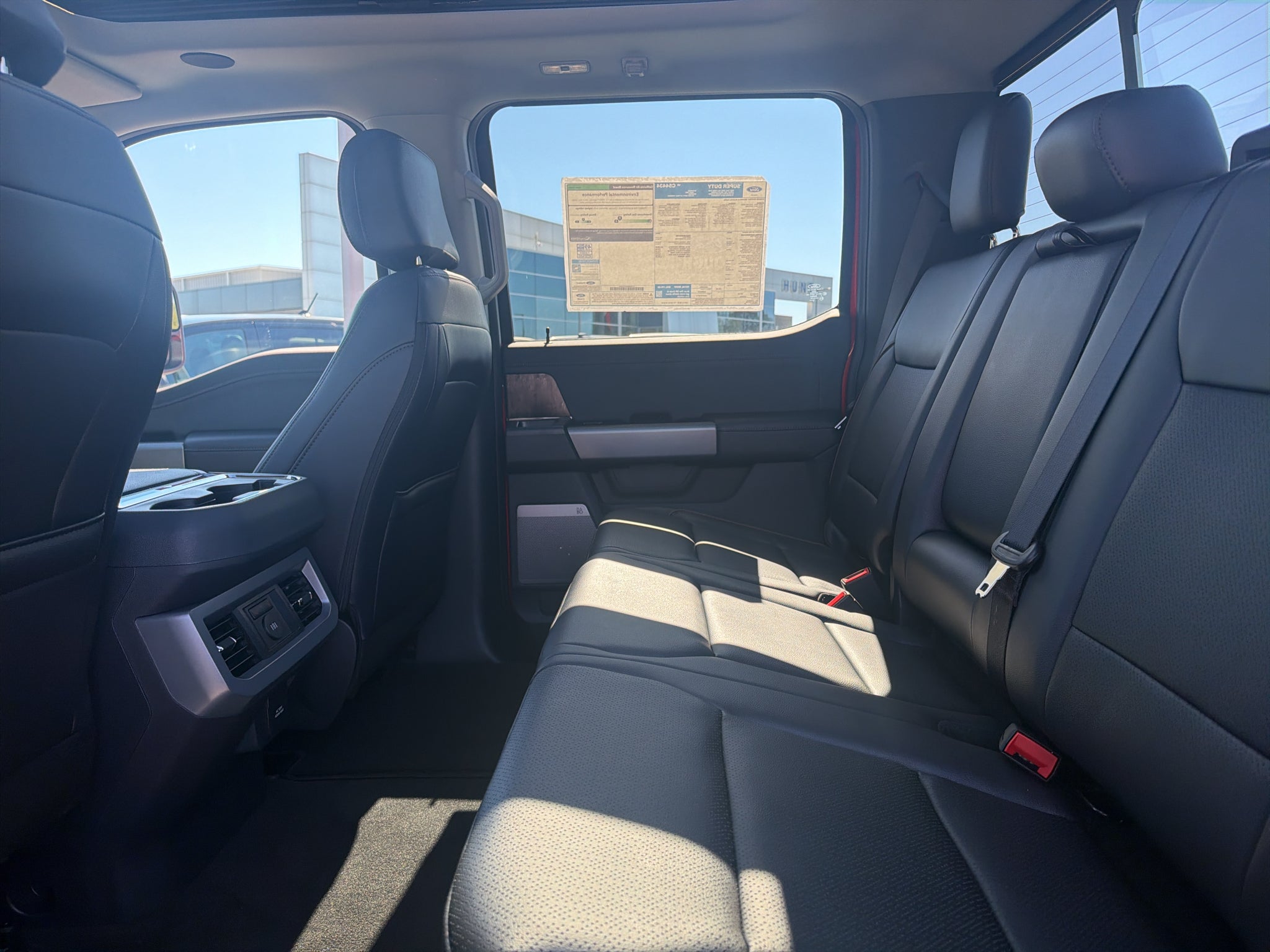 2027 Ford F-250 F-250® Lariat®