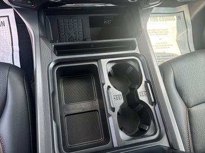 2027 Ford F-250 F-250® Lariat®