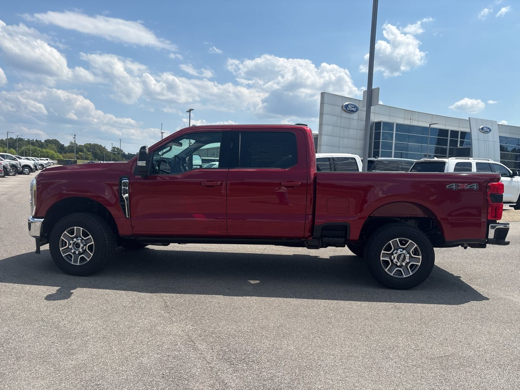 2027 Ford F-250 F-250® Lariat®