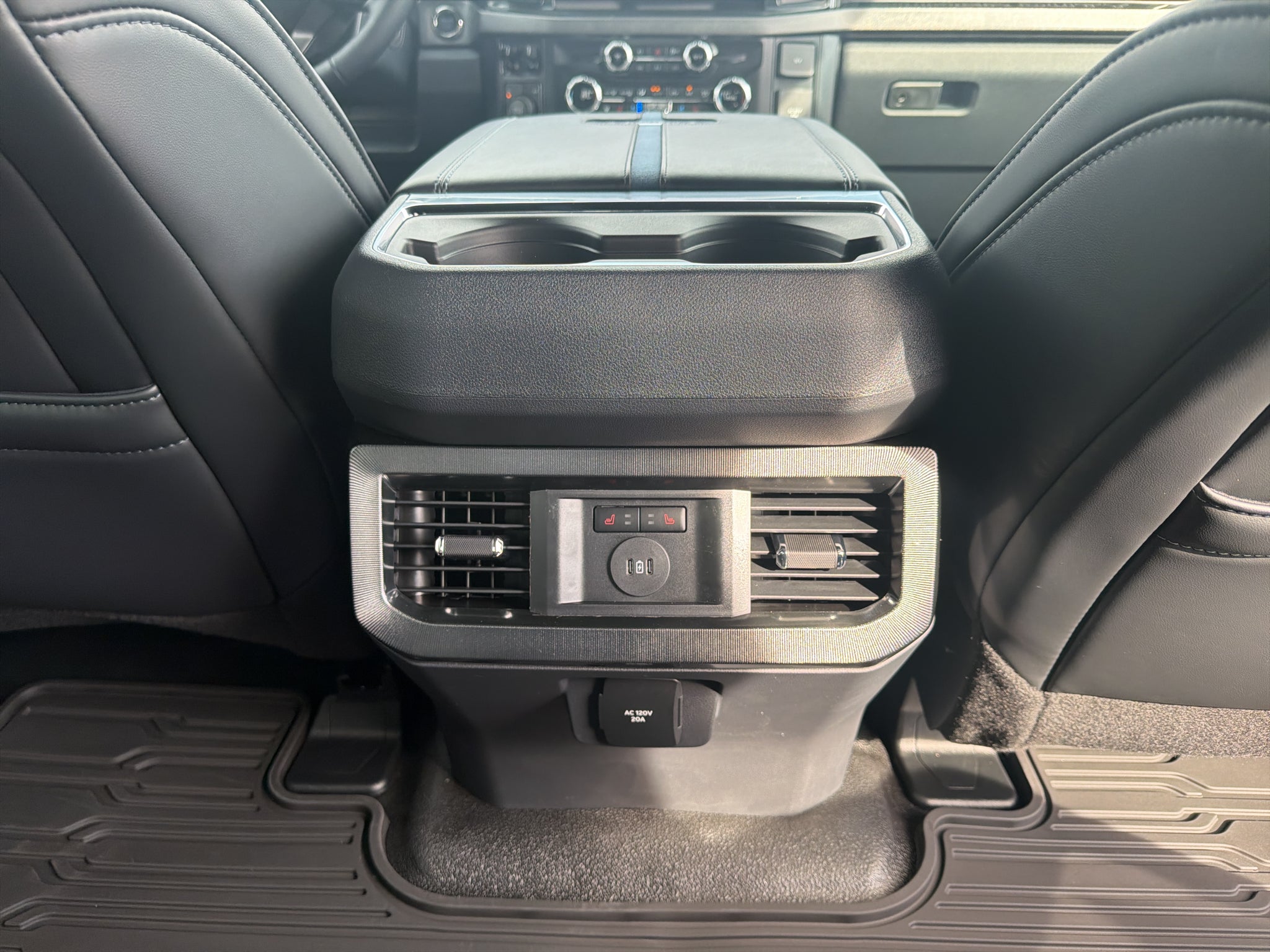 2027 Ford F-250 F-250® Platinum®