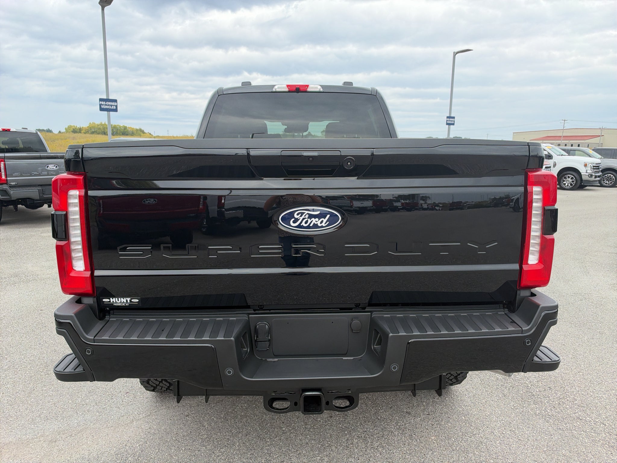 2027 Ford F-250 F-250® Lariat®