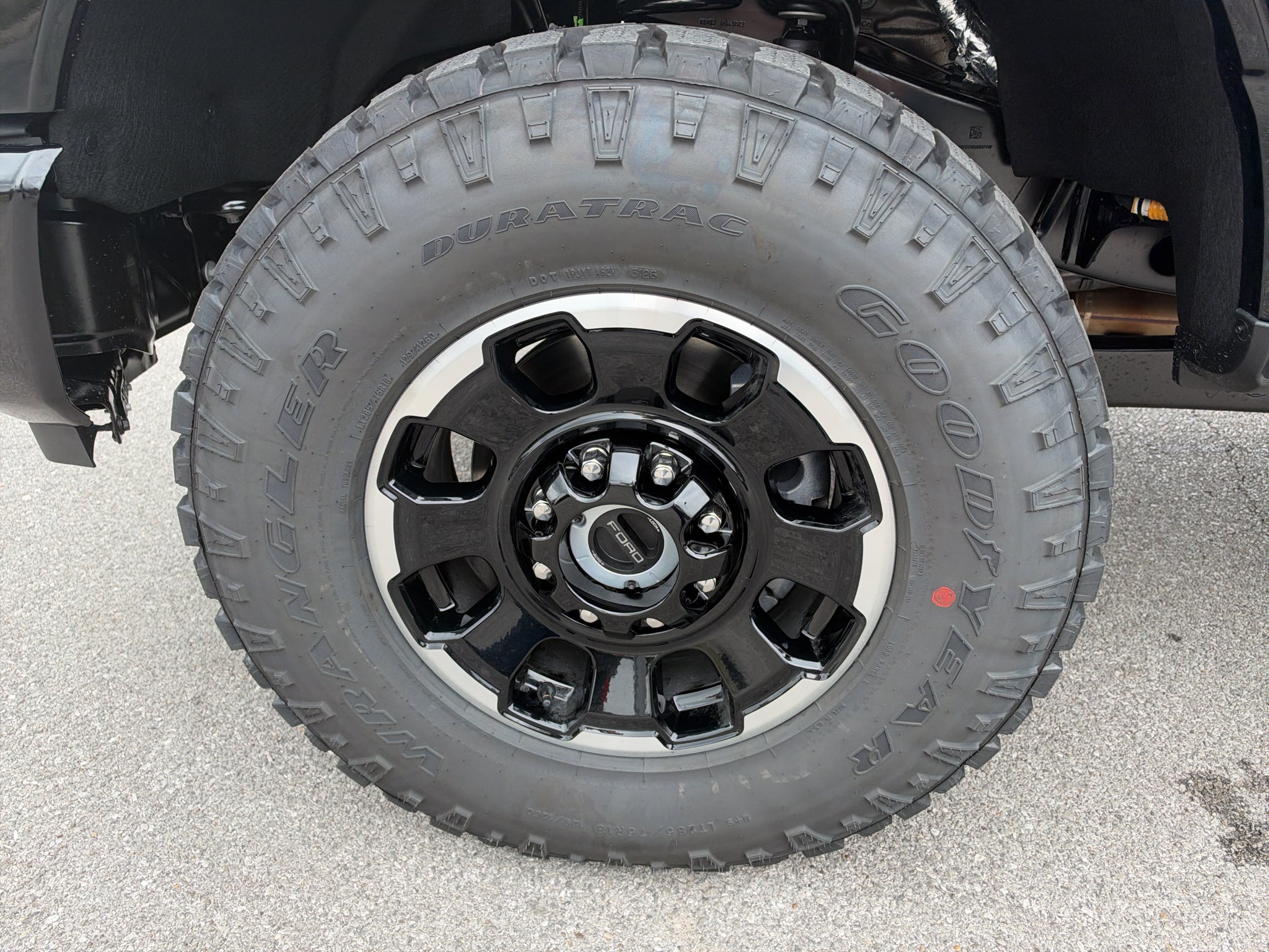 2027 Ford F-250 F-250® Lariat®
