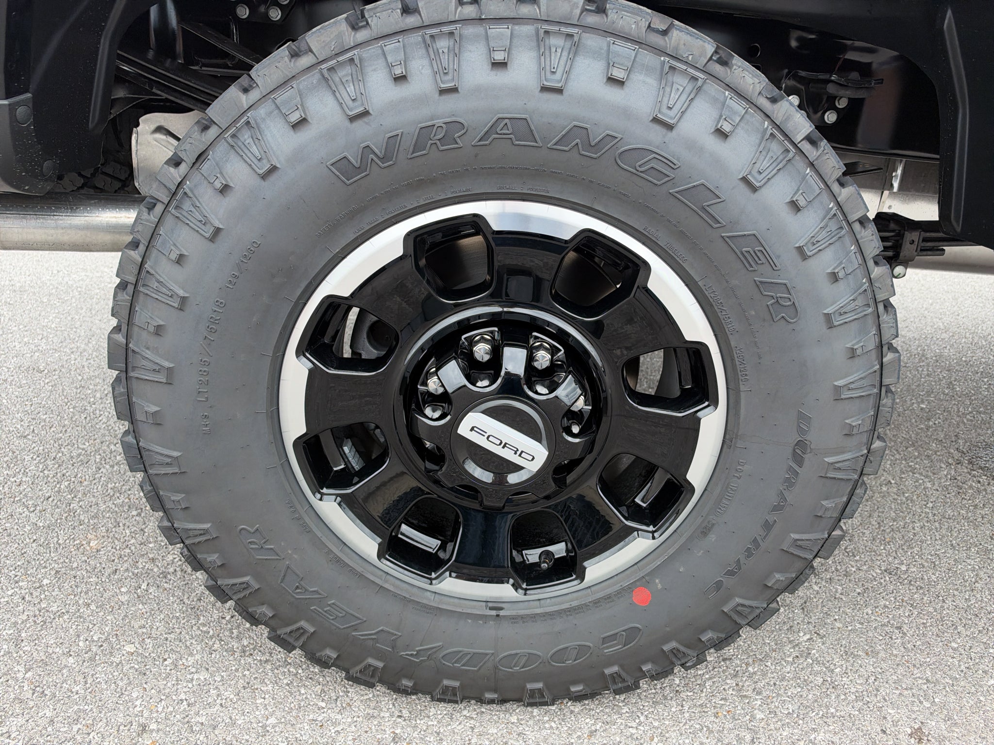 2027 Ford F-250 F-250® Lariat®