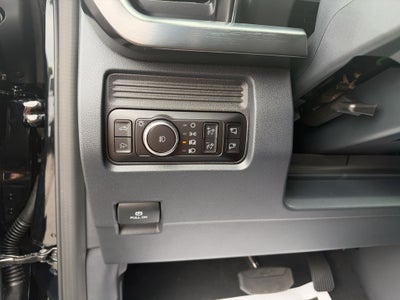 2027 Ford F-250 F-250® Lariat®