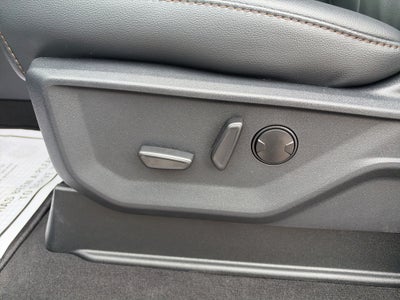 2027 Ford F-250 F-250® Lariat®