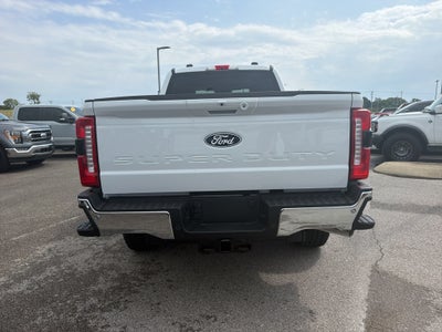 2027 Ford F-250 F-250® Lariat®