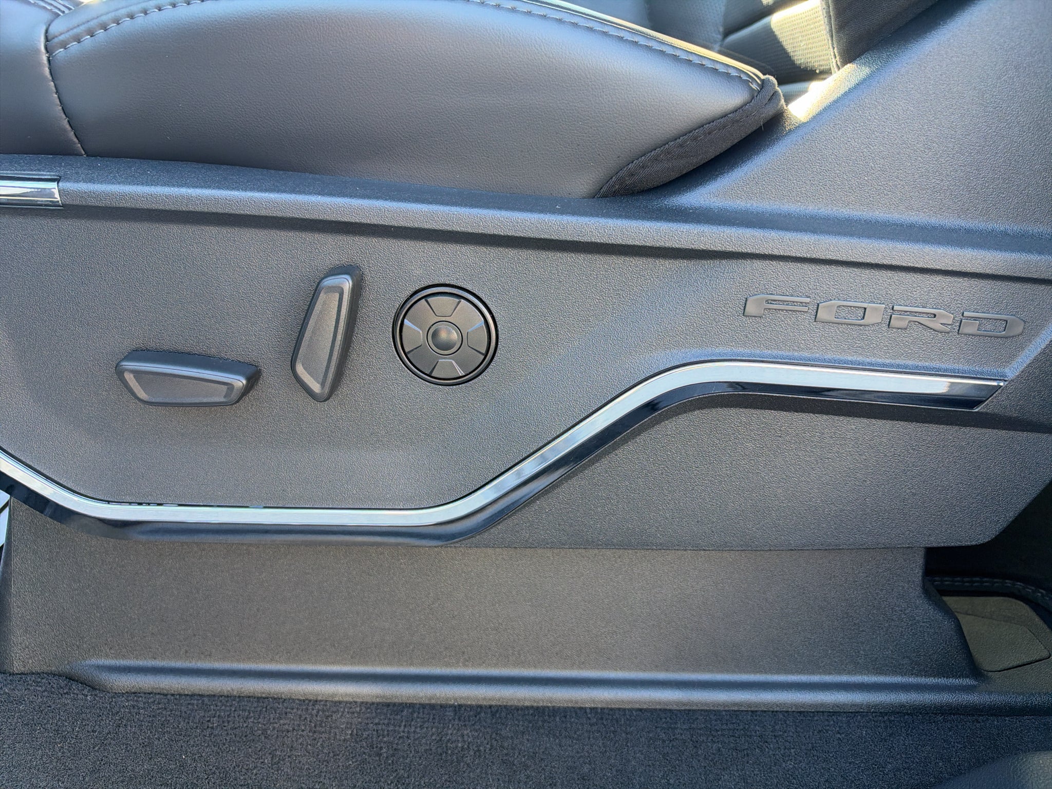 2027 Ford F-250 F-250® Platinum®