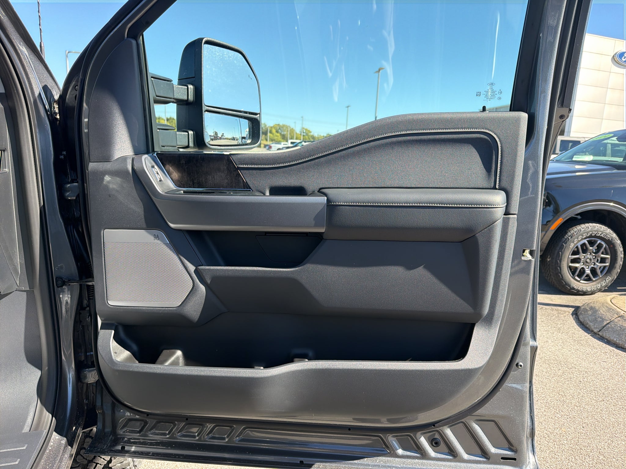 2027 Ford F-250 LARIAT