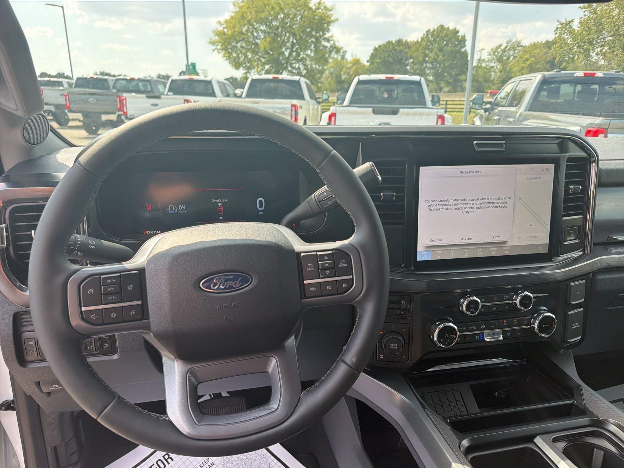 2027 Ford F-250 F-250® Lariat®
