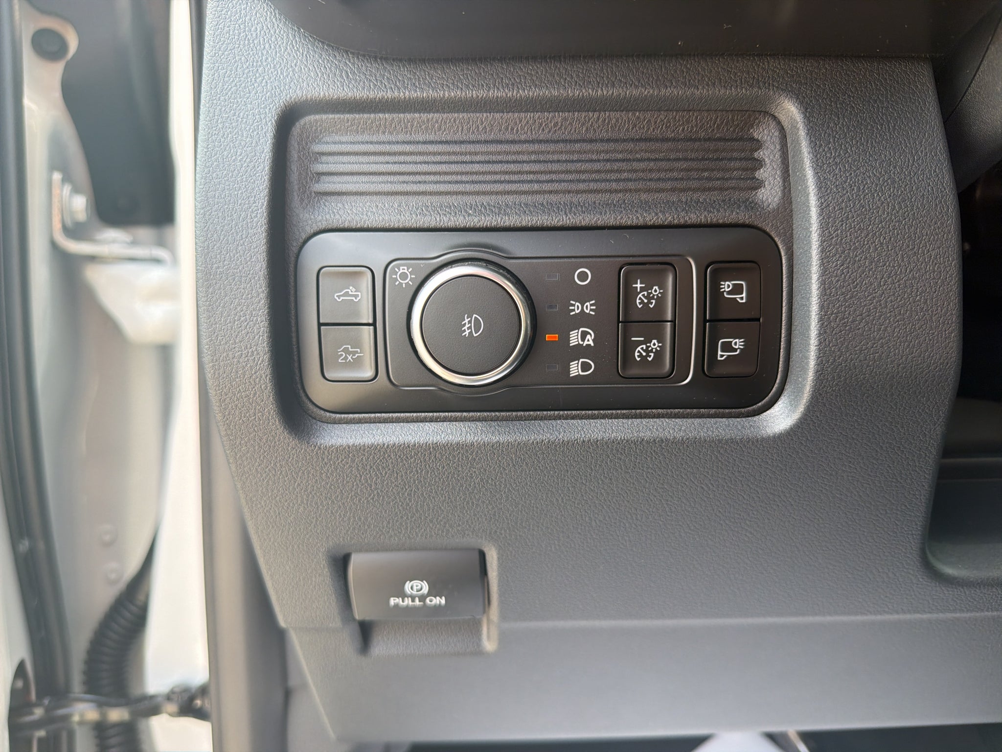 2027 Ford F-250 F-250® Lariat®