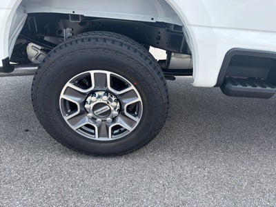 2027 Ford F-250 F-250® Lariat®