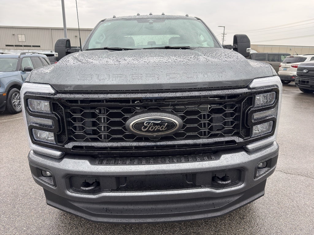 2026 Ford F-350 F-350® Lariat®