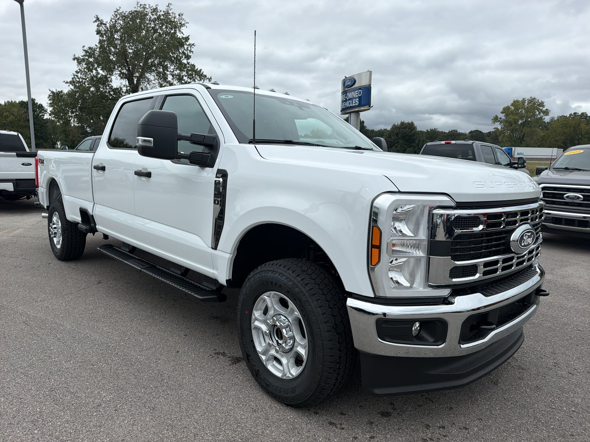 2027 Ford F-350 F-350® XLT