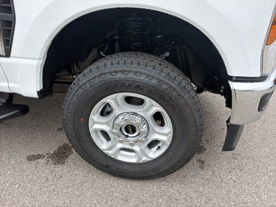 2027 Ford F-350 F-350® XLT