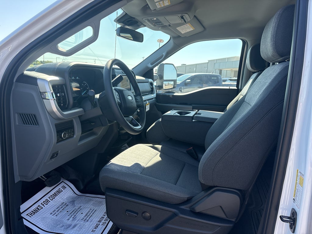 2027 Ford F-350 F-350® XLT