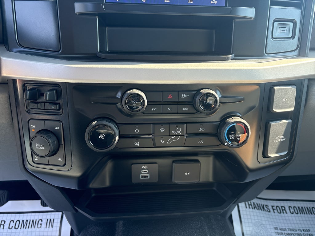 2027 Ford F-350 F-350® XLT