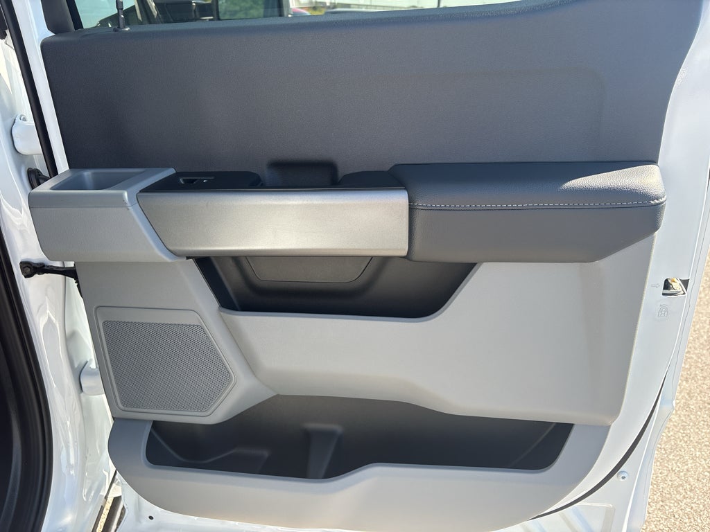 2027 Ford F-350 F-350® XLT