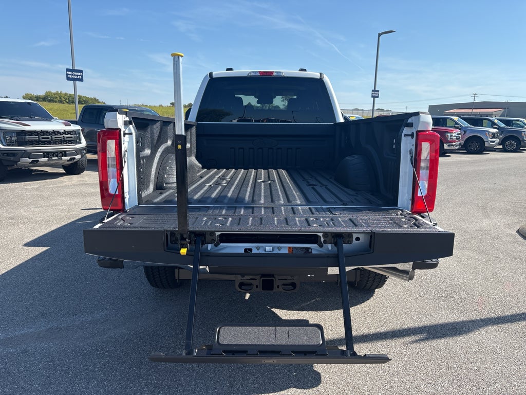 2027 Ford F-350 F-350® XLT
