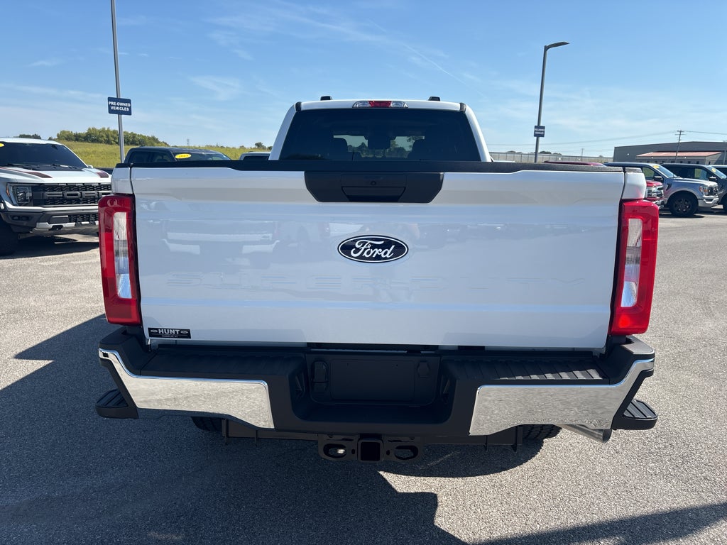 2027 Ford F-350 F-350® XLT