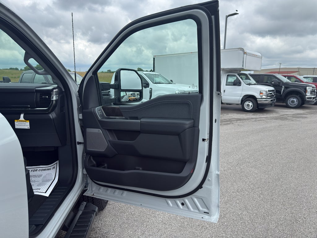 2026 Ford F-350 F-350® Lariat®