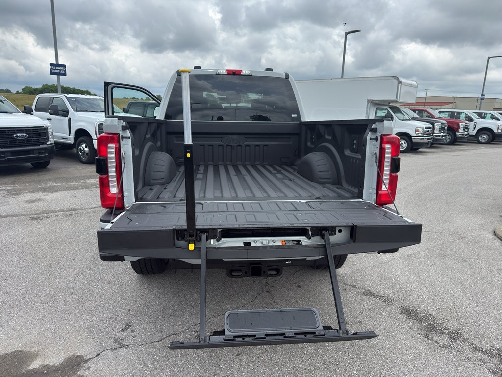 2026 Ford F-350 F-350® Lariat®