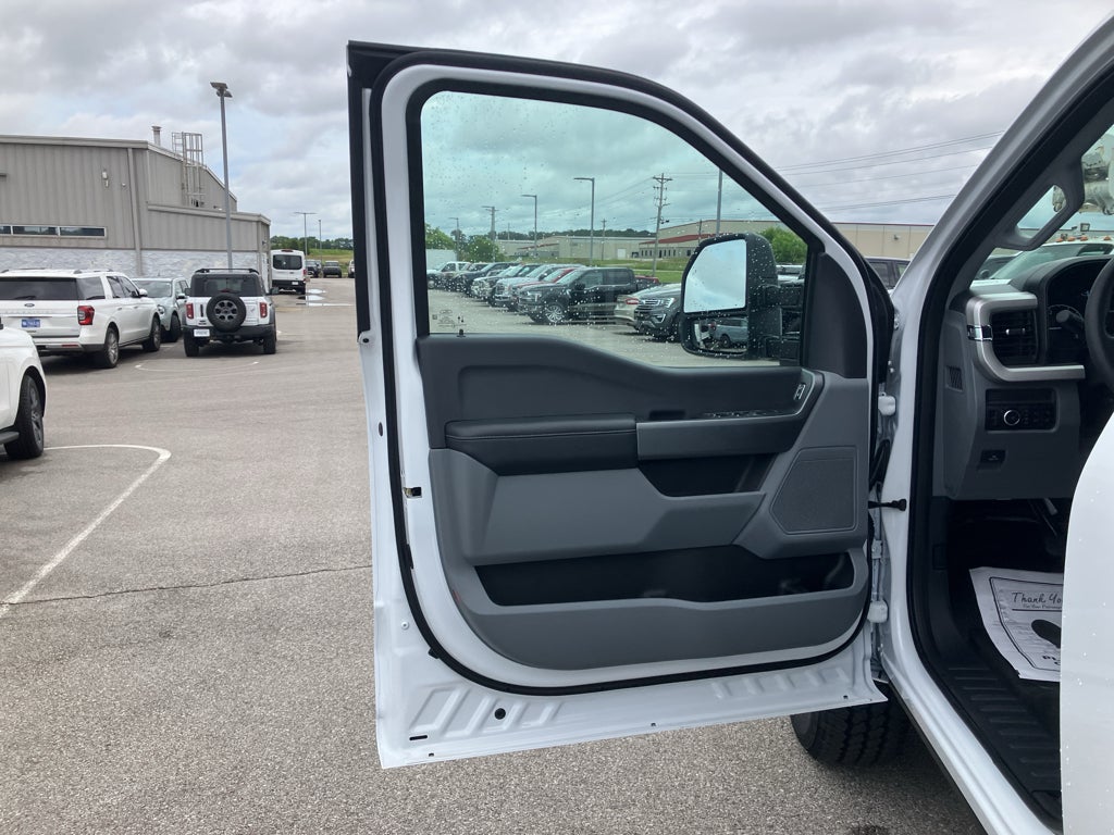 2026 Ford F-350 XLT
