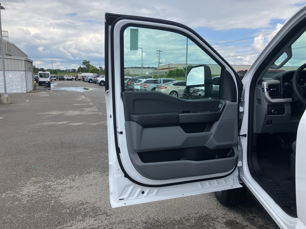 2026 Ford F-350 F-350® XLT