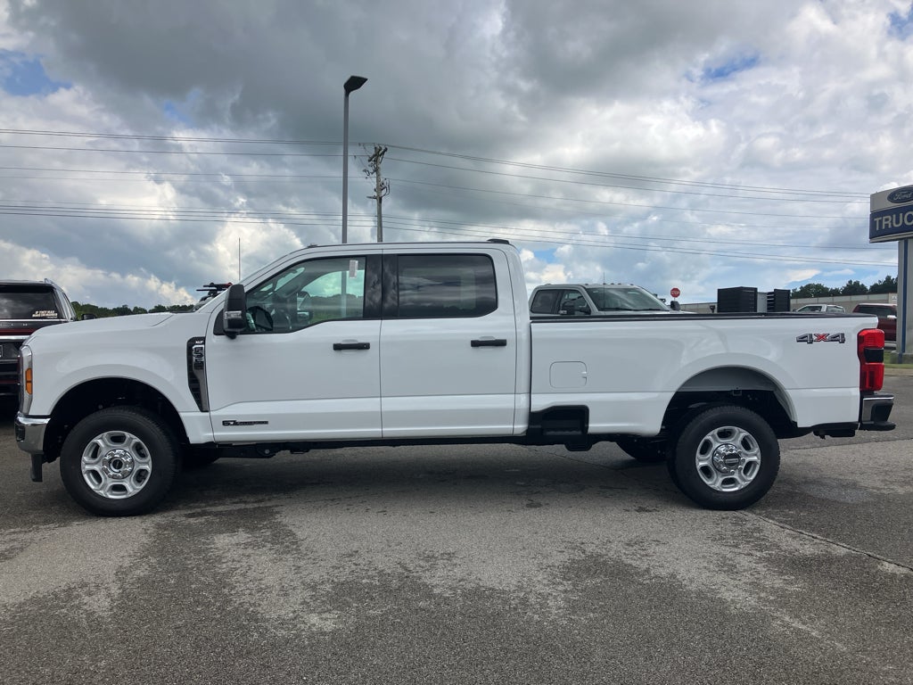 2026 Ford F-350 F-350® XLT