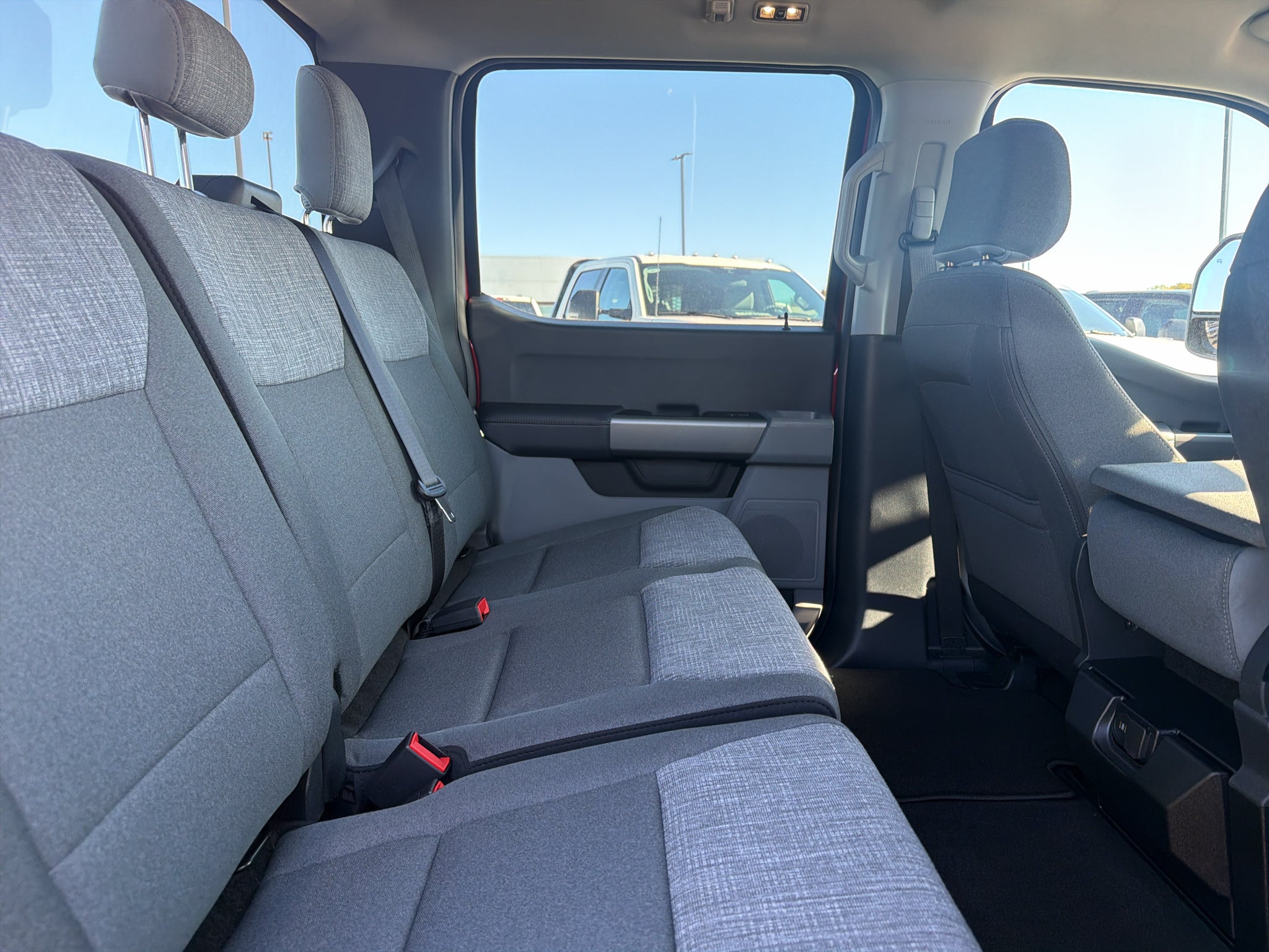 2027 Ford F-350 F-350® XLT